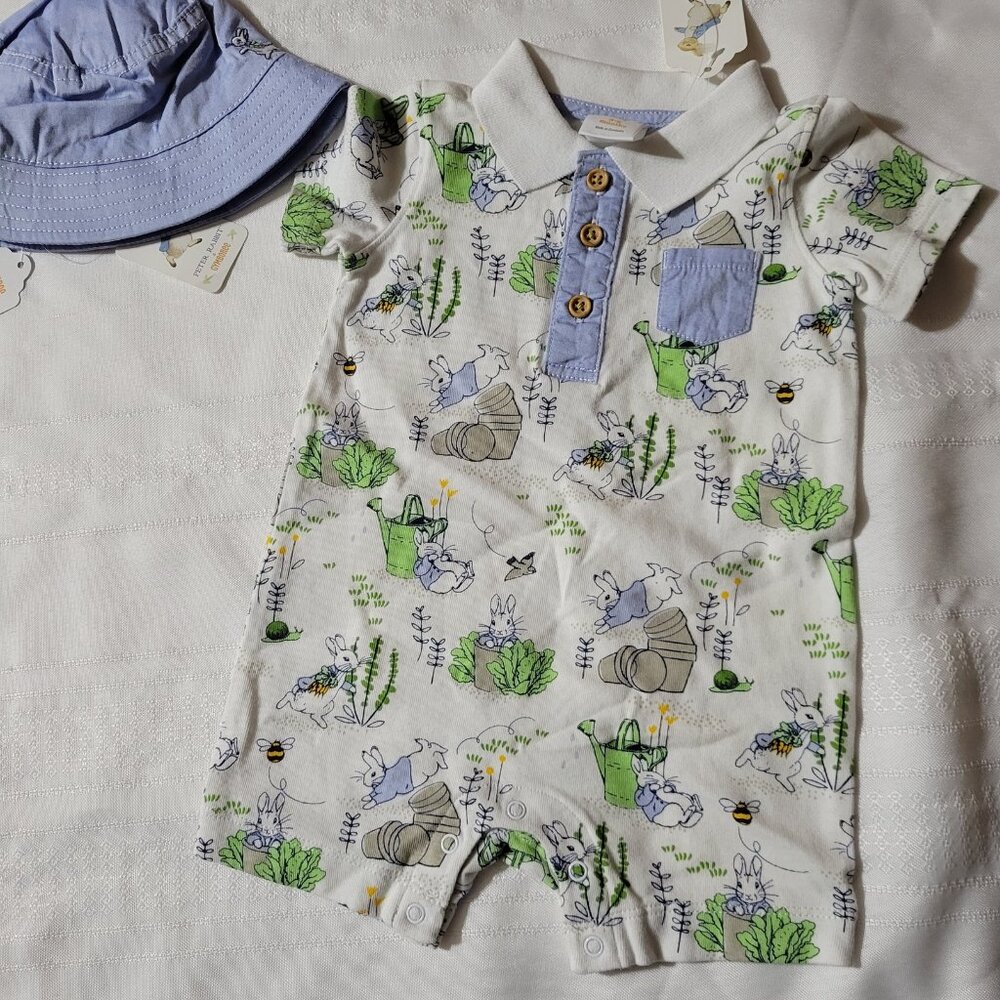 Gymboree Peter Rabbit NWT 3-6 month Romper, 0-6 month Hat set. Mixed Bin Z31
